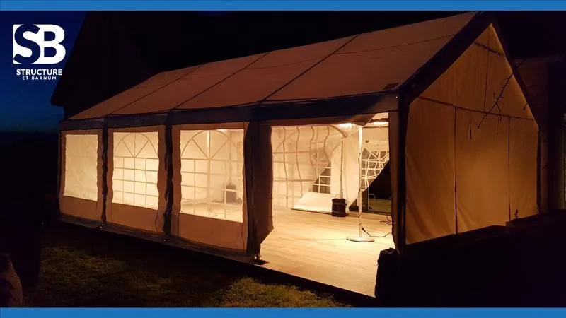 Barnum XL illuminé la nuit